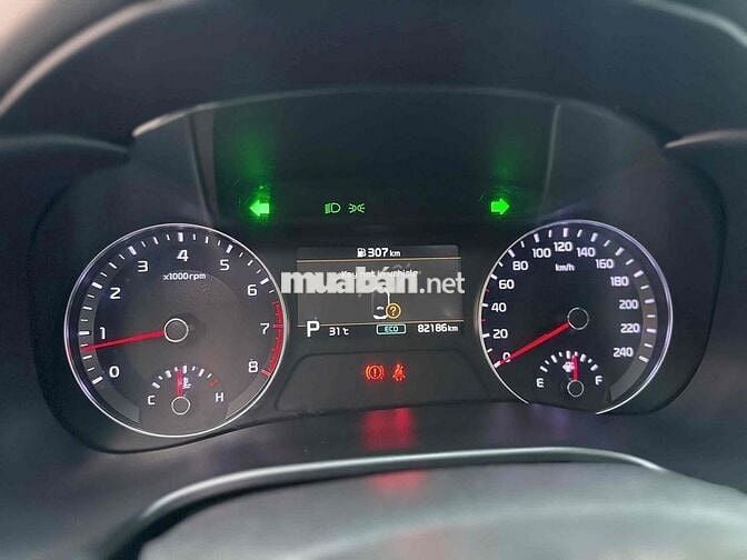 Kia Cerato 2019 2.0 AT Premium - 82000 km