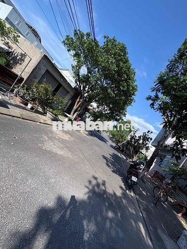 chỉ bốn sáu triệu/1m2 có ngay lô đất đẹp Sát Biển Tân Trà