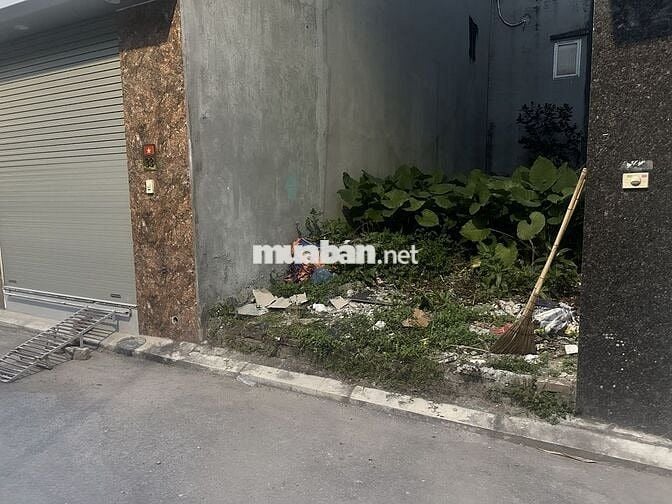 Bà chị nhờ bán mảnh 40m2 Liên mạc, ô tô vào được đất