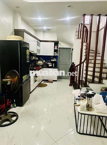 Đông Ngạc - Full nội thất, ngõ 3 gác - 2 thoáng, gần ô tô tránh.