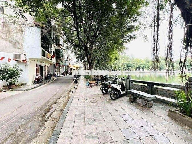 Chỉ 2.15 tỷ tập thể Thọ Lão 2 mặt thoáng 2 ngủ KK, bãi ô tô, tặng NT