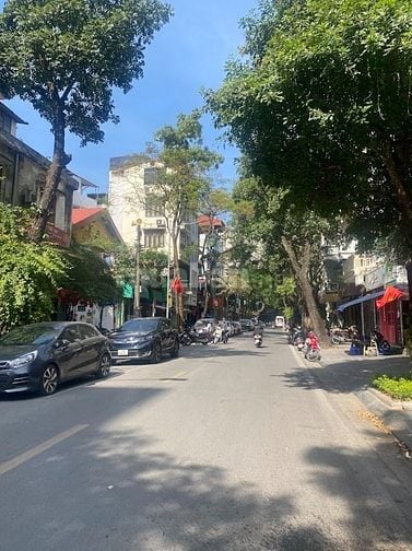 MP HÀNG CHUỐI 50m2 mặt tiền 5m 17tr Rẻ nhất phố, đáng thuê hôm nay