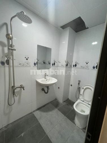 Cho thuê CHDV sát đại học UMT Cảng Cát Lái