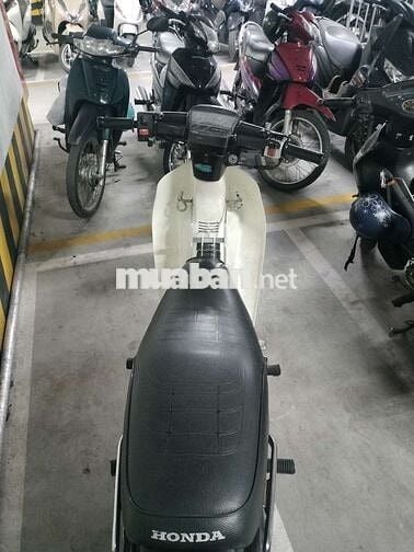 Honda Dream Việt đời đầu máy thái