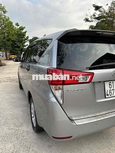nhà bán lại Innova 2018 2.0E - 76000 km
