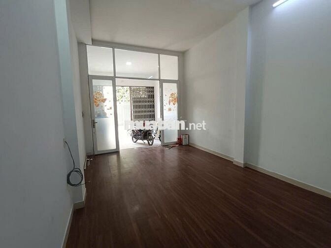 NHÀ 3 LẦU 4PN 4WC, SÂN ĐẬU OTO, ĐƯỜNG 12, GẦN BẾN METRO BÌNH THÁI