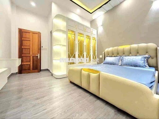 XE HƠI NGỦ TRONG NHÀ QUẬN 7, 3 TẦNG, 4x16M NỞ HẬU, HUỲNH TẤN PHÁT