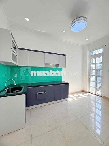 bán gấp nhà ngay Trg Hồng đức-sát Aeon