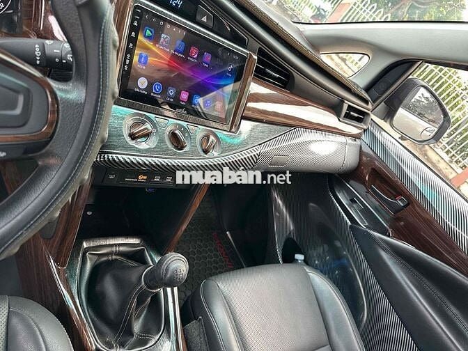 nhà bán lại Innova 2018 2.0E - 76000 km