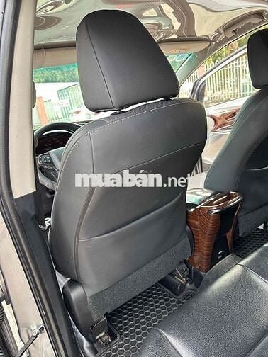 nhà bán lại Innova 2018 2.0E - 76000 km