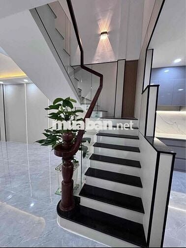 NHÀ ĐẸP 2 TẦNG 4x16 - HXH - NHỈNH 5Tỷ - Nguyễn Văn Quá Q.12