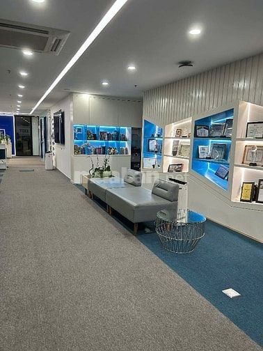 Cho thuê toà nhà văn phòng số 52 đường Út Tịch 