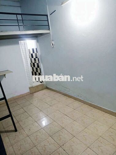 Phòng cho thuê giá rẻ, giờ giấc tự do, xe miễn phí, ko phí quản lý..