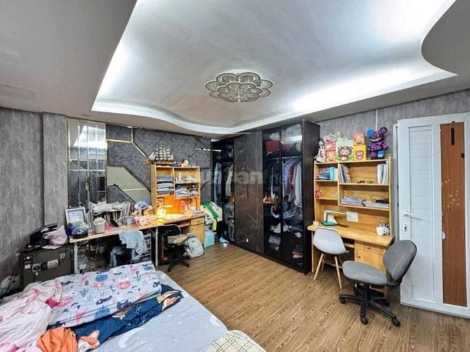 Bán nhà Trích Sài - Tây Hồ 90m2, ngõ thông, gần hồ tây, ở luôn