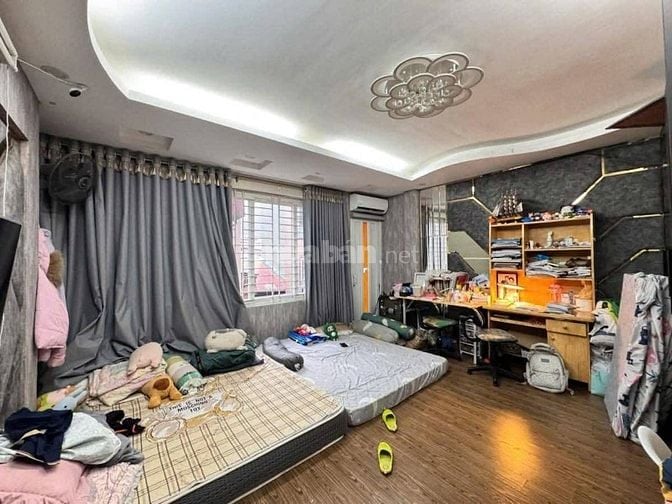 Bán nhà Trích Sài - Tây Hồ 90m2, ngõ thông, gần hồ tây, ở luôn