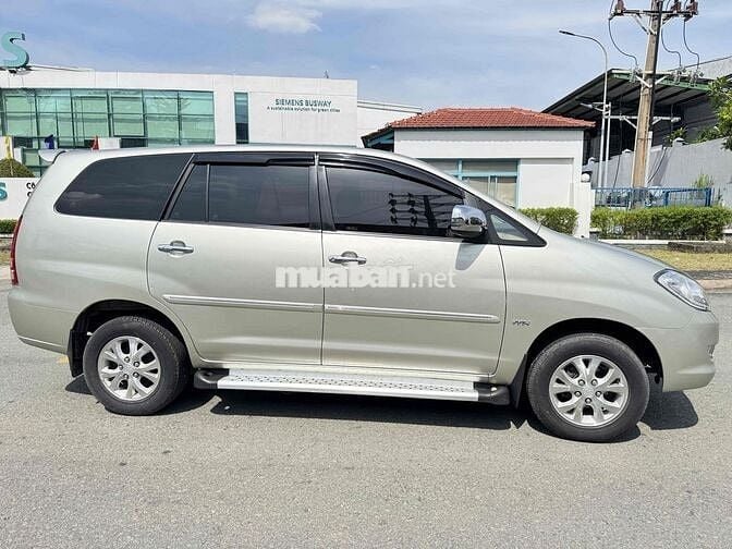 Toyota Innova 2006 G - 26.000 km rin 99%