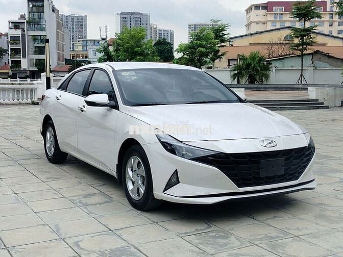 Hyundai Elantra 1.6AT tiêu chuẩn – Sản xuất 2022