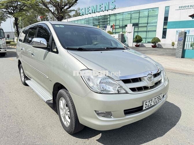 Toyota Innova 2006 G - 26.000 km rin 99%
