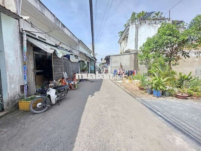 Đất gần chợ xóm nghèo phường Dĩ An Tp Dĩ An