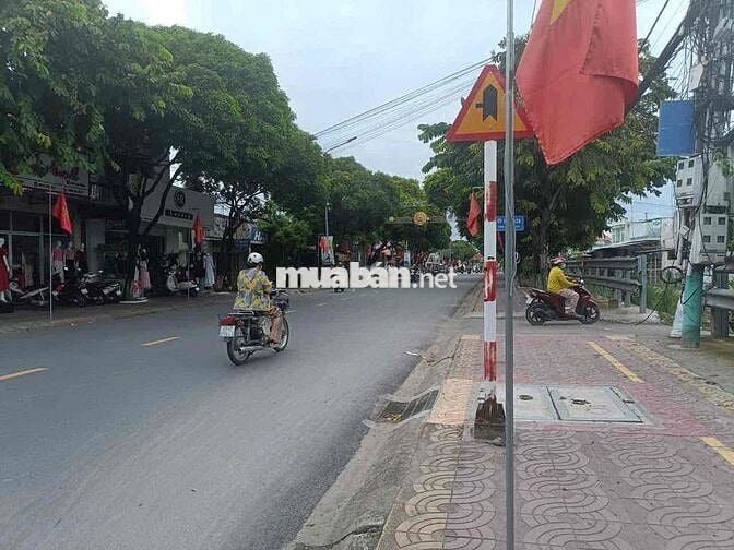 Đất 146,8m2(ngang 10,5m),gần chợ Dĩ An 1,TP Dĩ An