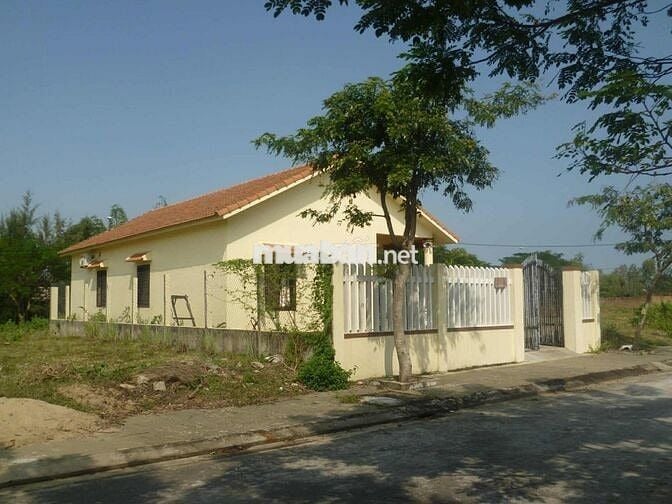 Cho thuê nhà cao cấp nguyên căn 3 phòng ngủ