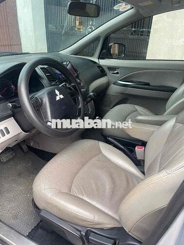 Mitsubishi Grandis 2006 2.4 AT - 108668 km