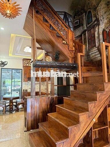 BÁN NHÀ 1Trệt 2,5Lầu Mặt tiền Nguyễn Thiện Thuật TP.VŨNG TÀU GIÁ 8,5TỶ