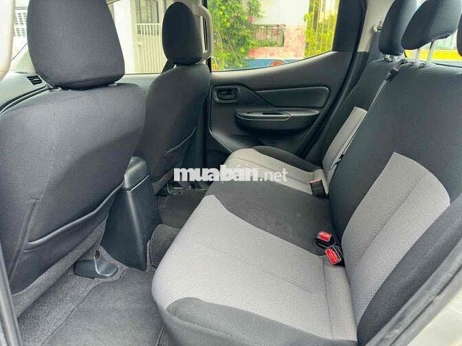 Mitsubishi Triton 2021 Một cầu Bạc