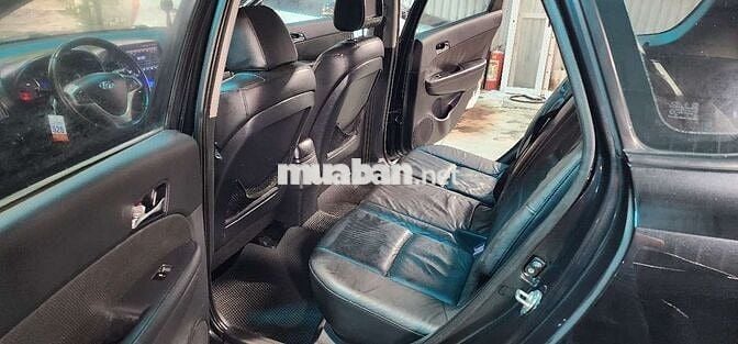 Hyundai i30 Đen 5 chỗ Số tự động
