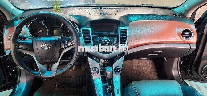 Chevrolet Cruze CDX Đen