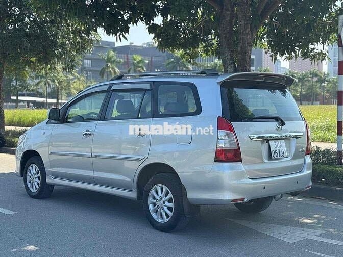 Toyota Innova 2014 2.0G số tự động cực chất lượng