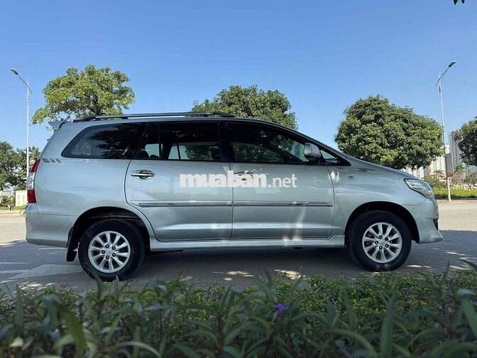 Toyota Innova 2014 2.0G số tự động cực chất lượng