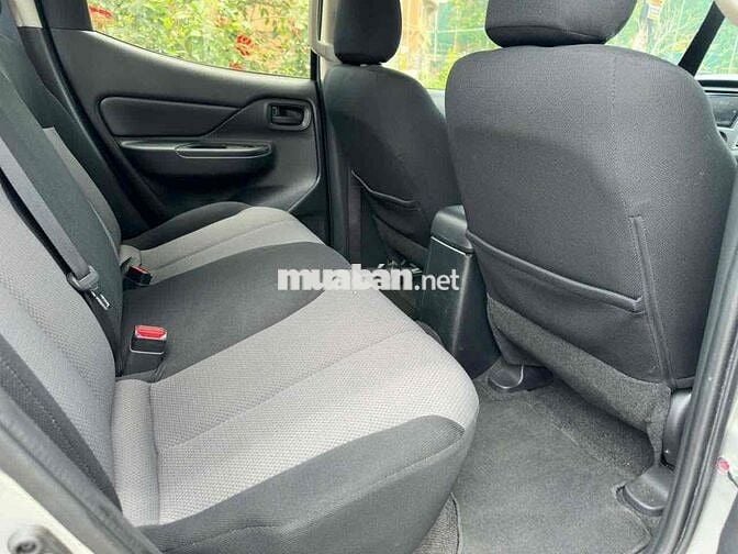 Mitsubishi Triton 2021 Một cầu Bạc