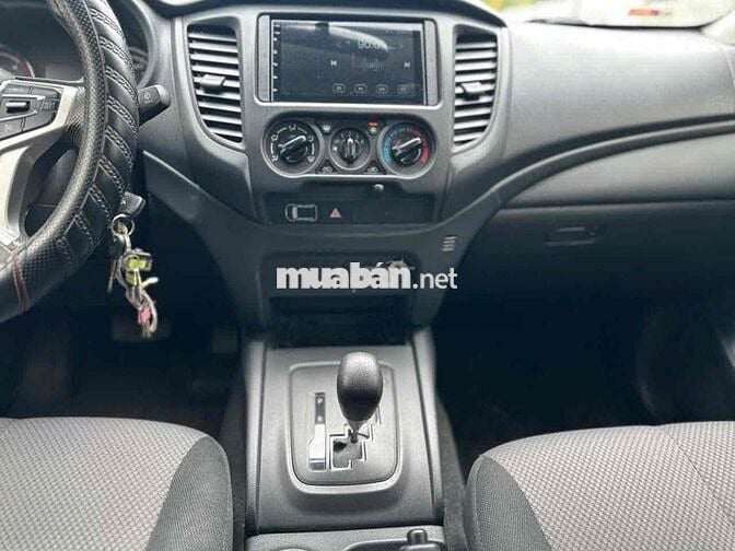 Mitsubishi Triton 2021 Một cầu Bạc