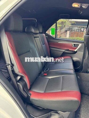 Toyota Fortuner 2024 (full dầu) lăn bánh 1vạn km