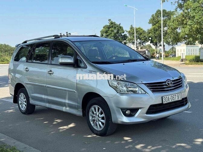 Toyota Innova 2014 2.0G số tự động cực chất lượng
