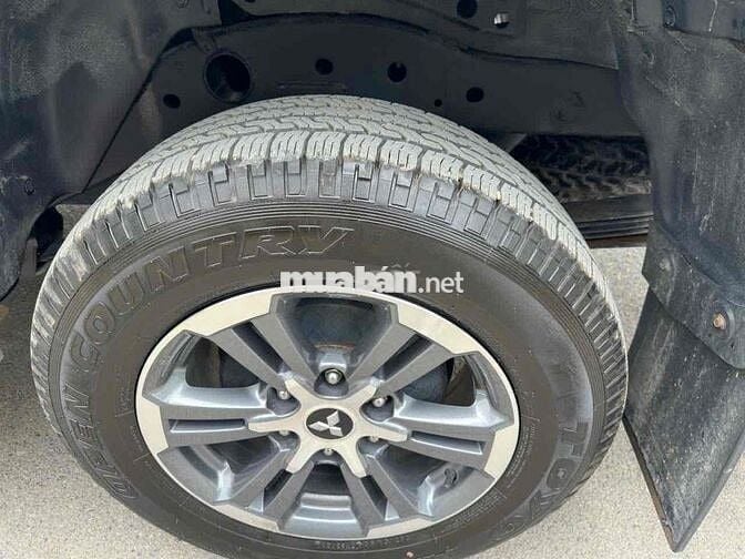Mitsubishi Triton 2021 Một cầu Bạc