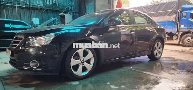 Chevrolet Cruze CDX Đen
