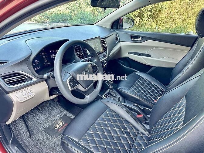 Hyundai Accent 2023 1.4 AT - 70000 km