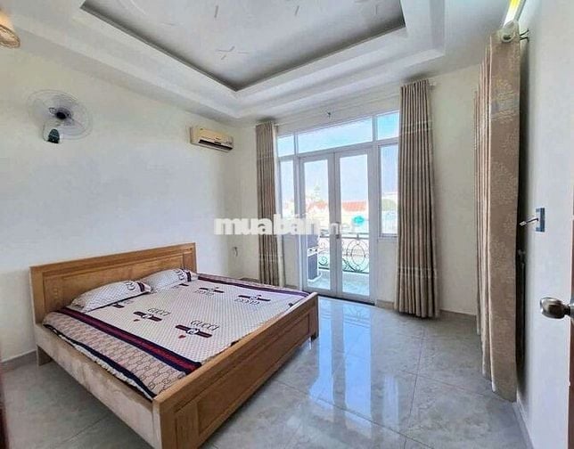 Cho thuê nhà măt hẻm tl 42 giá 10tr