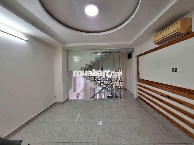 Cho thuê nhà măt hẻm tl 42 giá 10tr