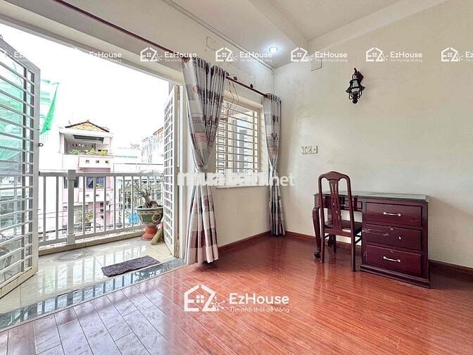 CHO NUÔI PET - BAN CÔNG FULL NT KẾ BÊN Q10 FREE 2 XE MỚI 100%