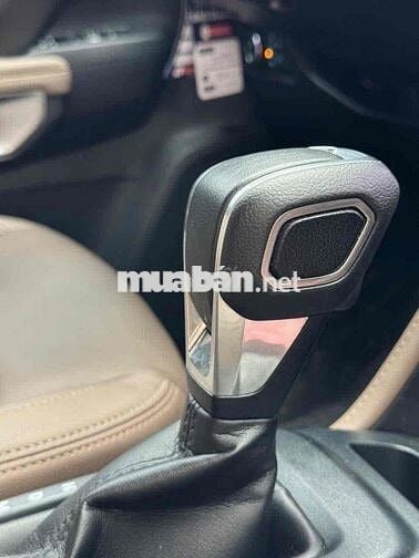 Ford Everest 2023 Titanium 2.0L 4x2 AT - 30000 km