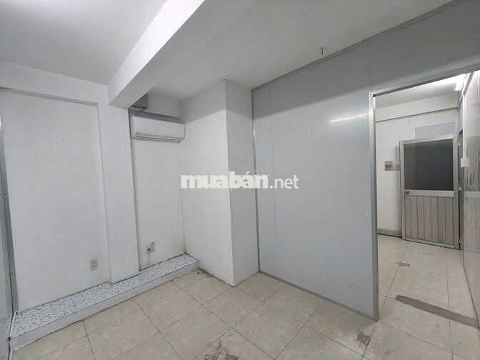 Trống Studio / Gác giá bình dân mới - sạch - đẹp