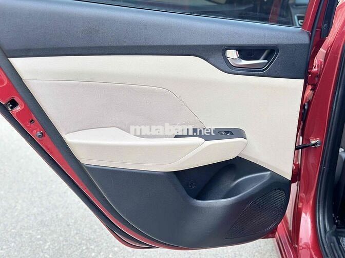 Hyundai Accent 2023 1.4 AT - 70000 km