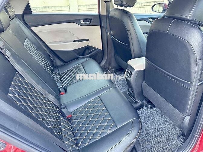 Hyundai Accent 2023 1.4 AT - 70000 km