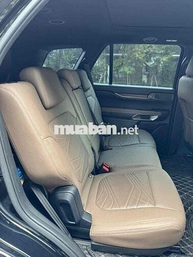 Ford Everest 2023 Titanium 2.0L 4x2 AT - 30000 km