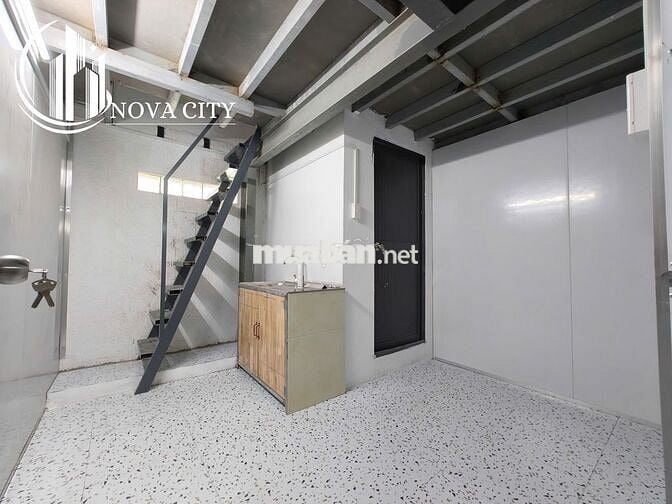 Trống Studio / Gác giá bình dân mới - sạch - đẹp