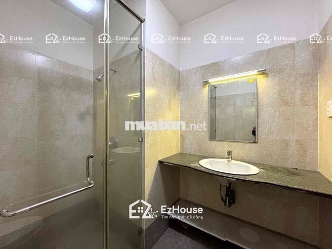 CHO NUÔI PET - BAN CÔNG FULL NT KẾ BÊN Q10 FREE 2 XE MỚI 100%