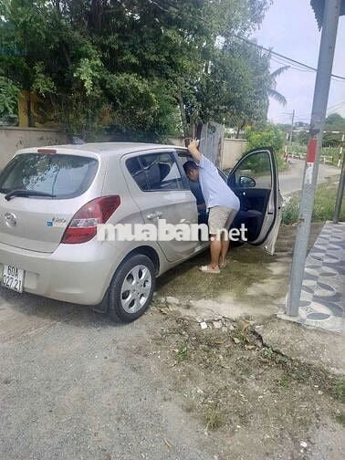 Hyundai i20 2011 5 chỗ Số sàn